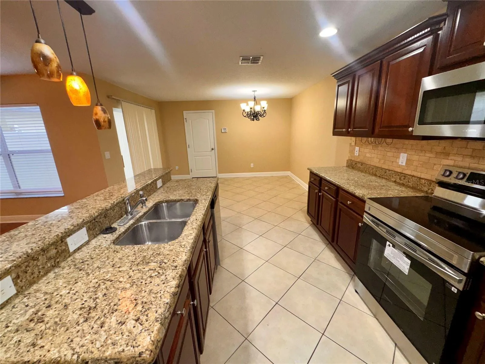 2565 ABEY BLANCO DR