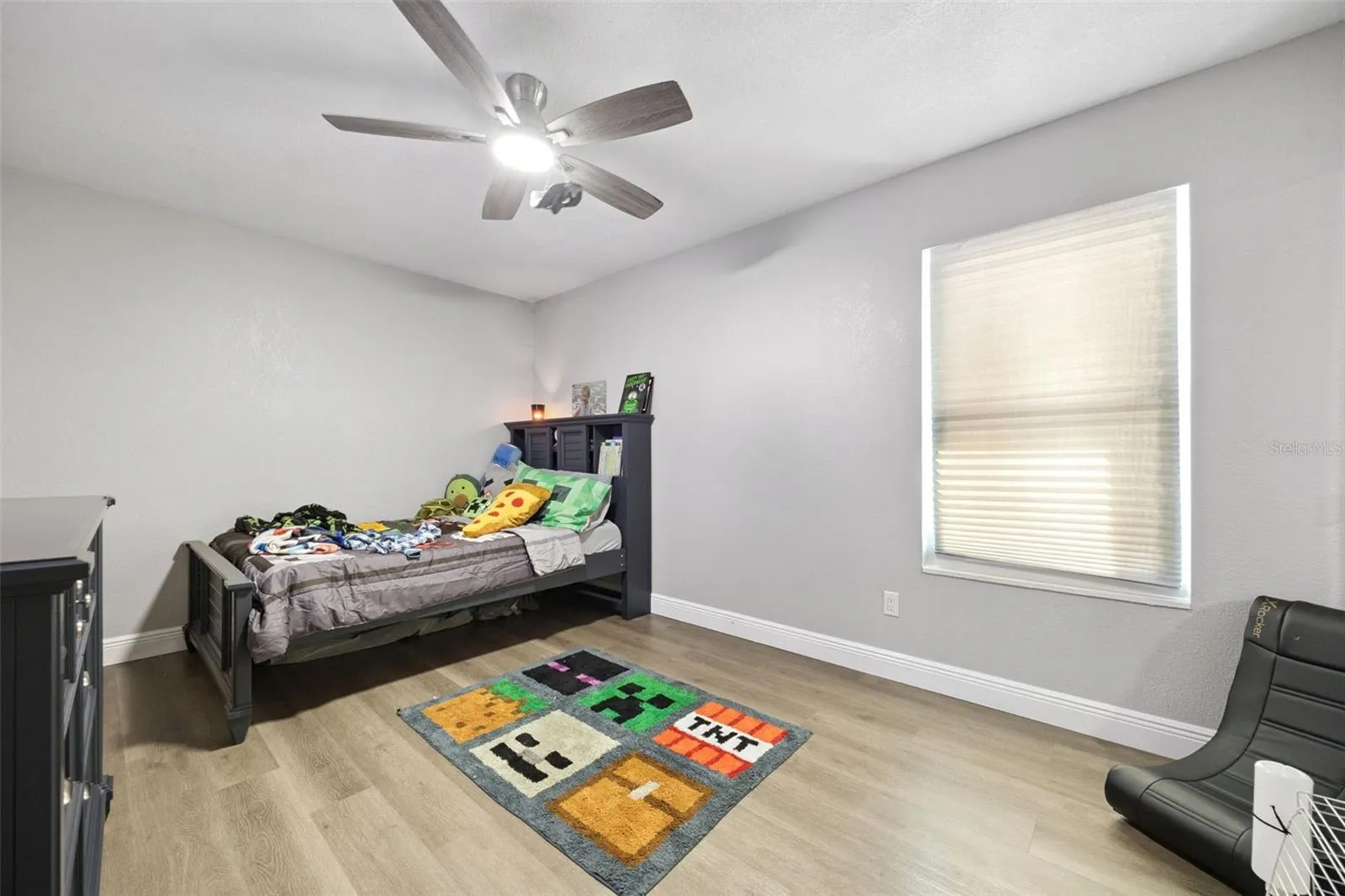 1227 WAYNE AVE