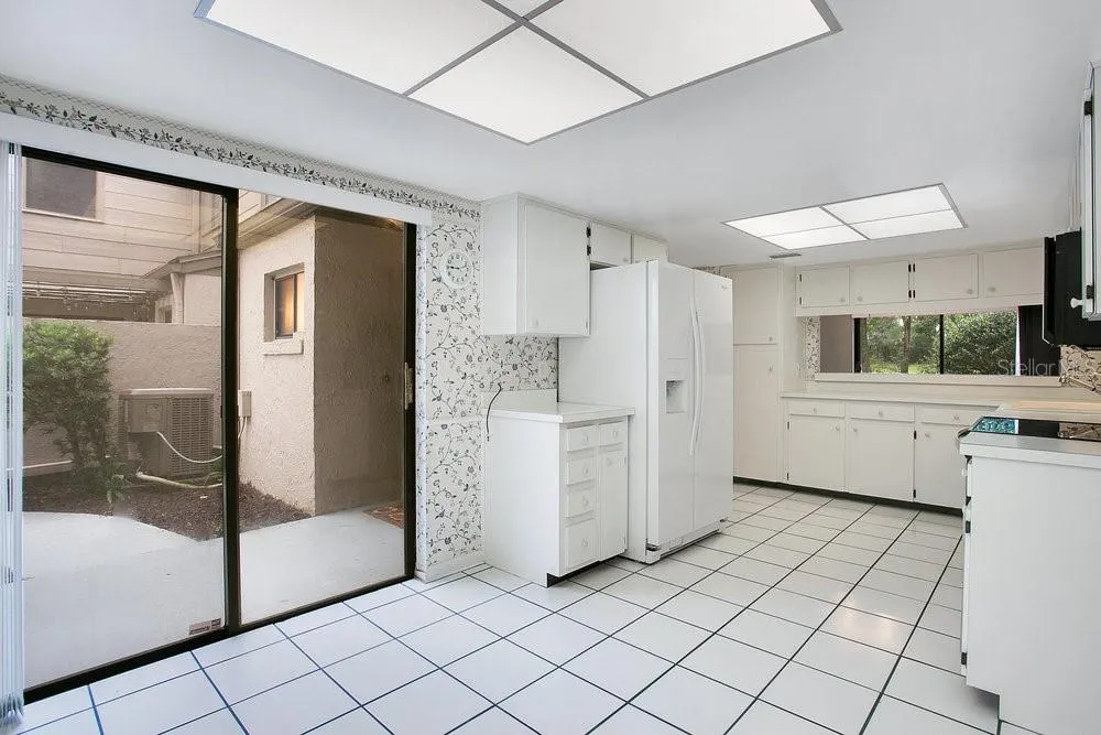 406 MEADOWOOD BLVD