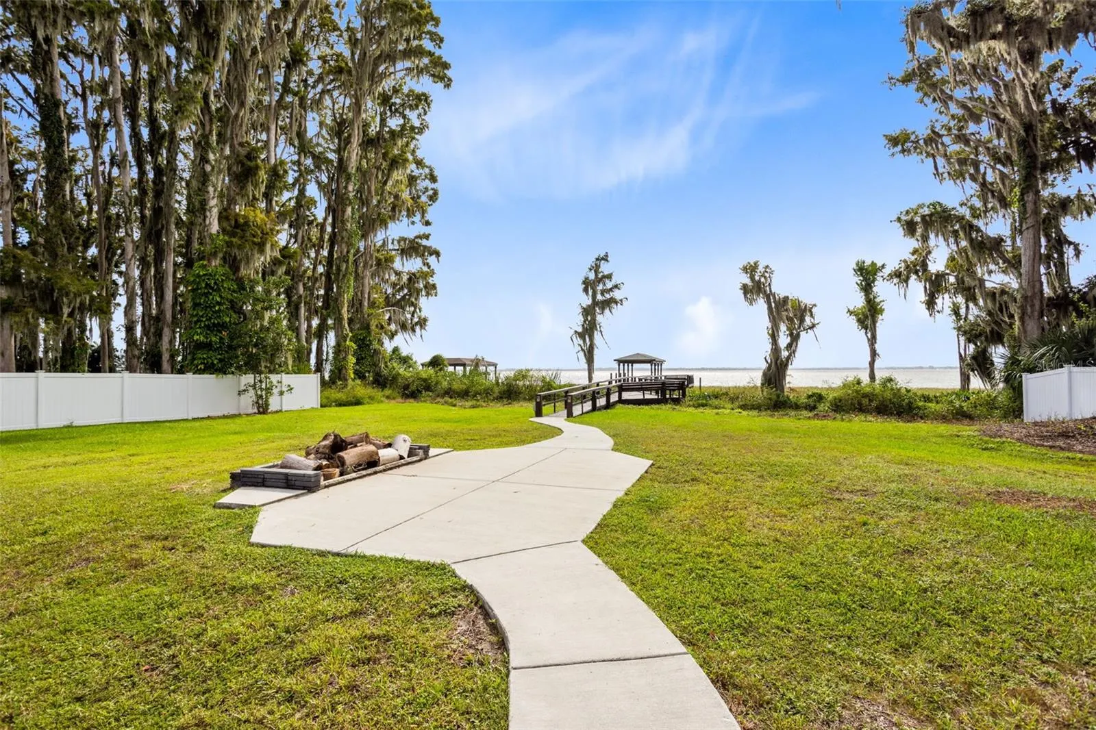 35211 HARBOR SHORES RD