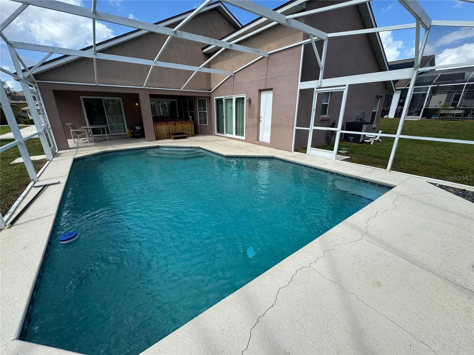 166 GREELEY LOOP
