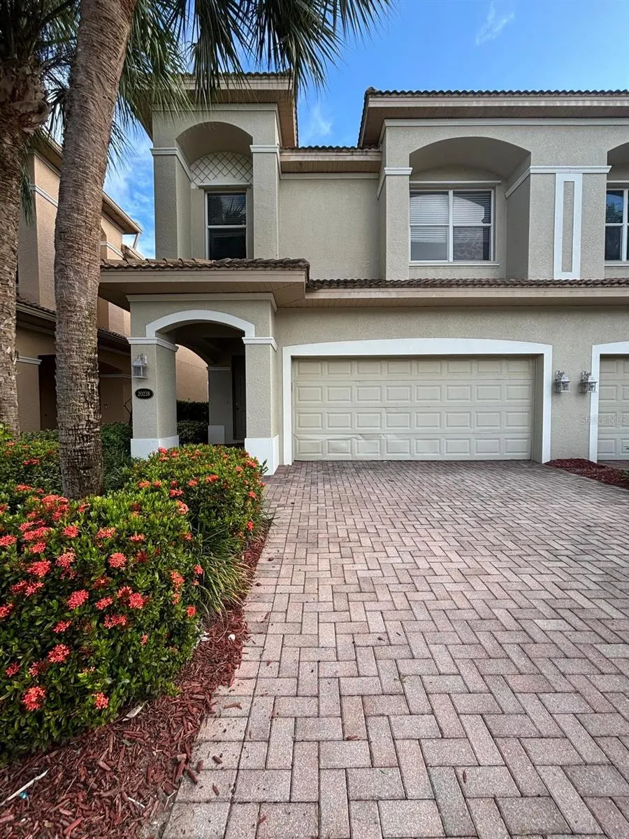 20238 LARINO LOOP