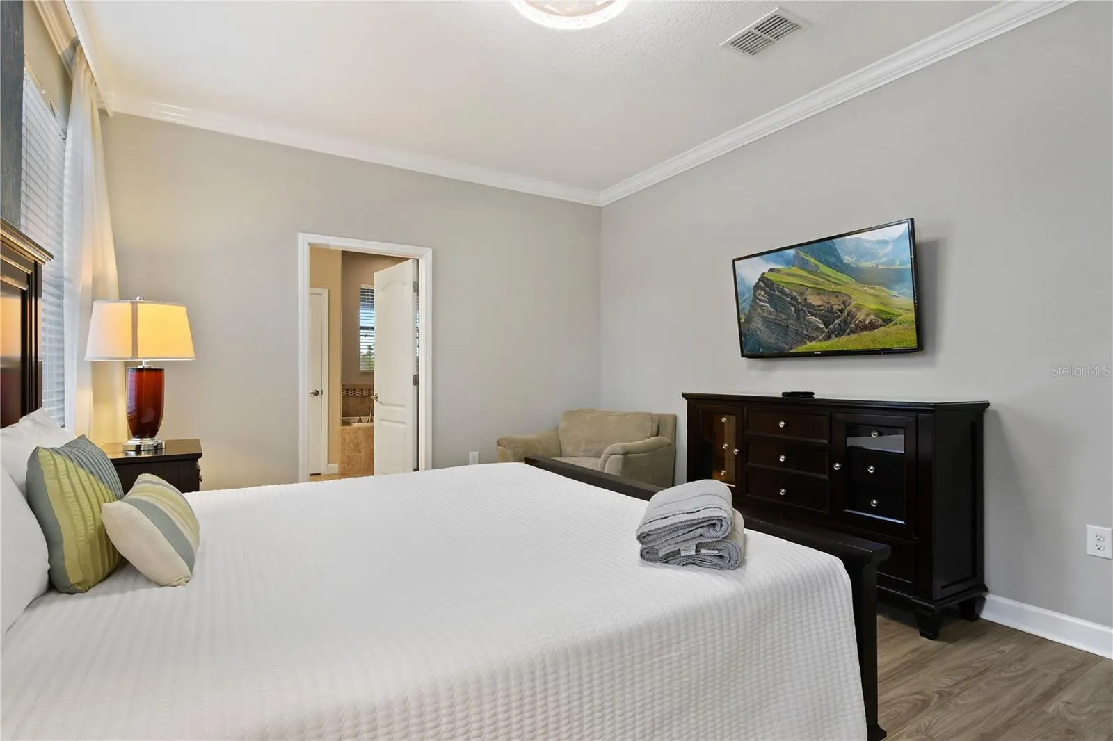 1415 MOON VALLEY DR