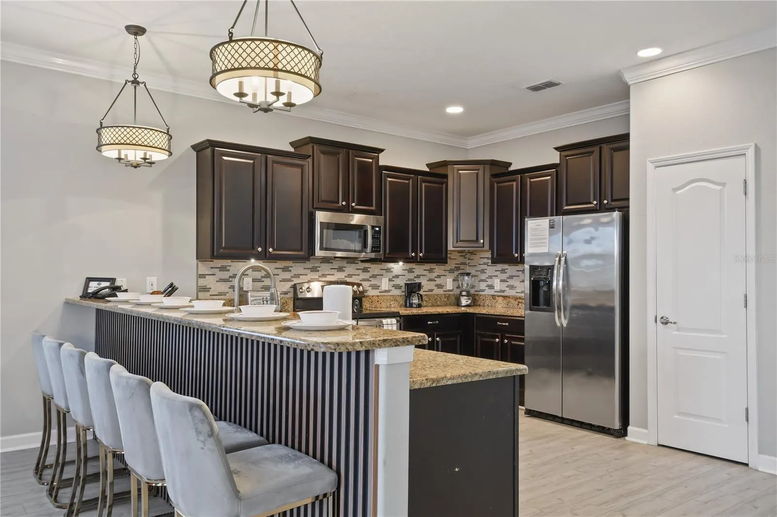 1415 MOON VALLEY DR