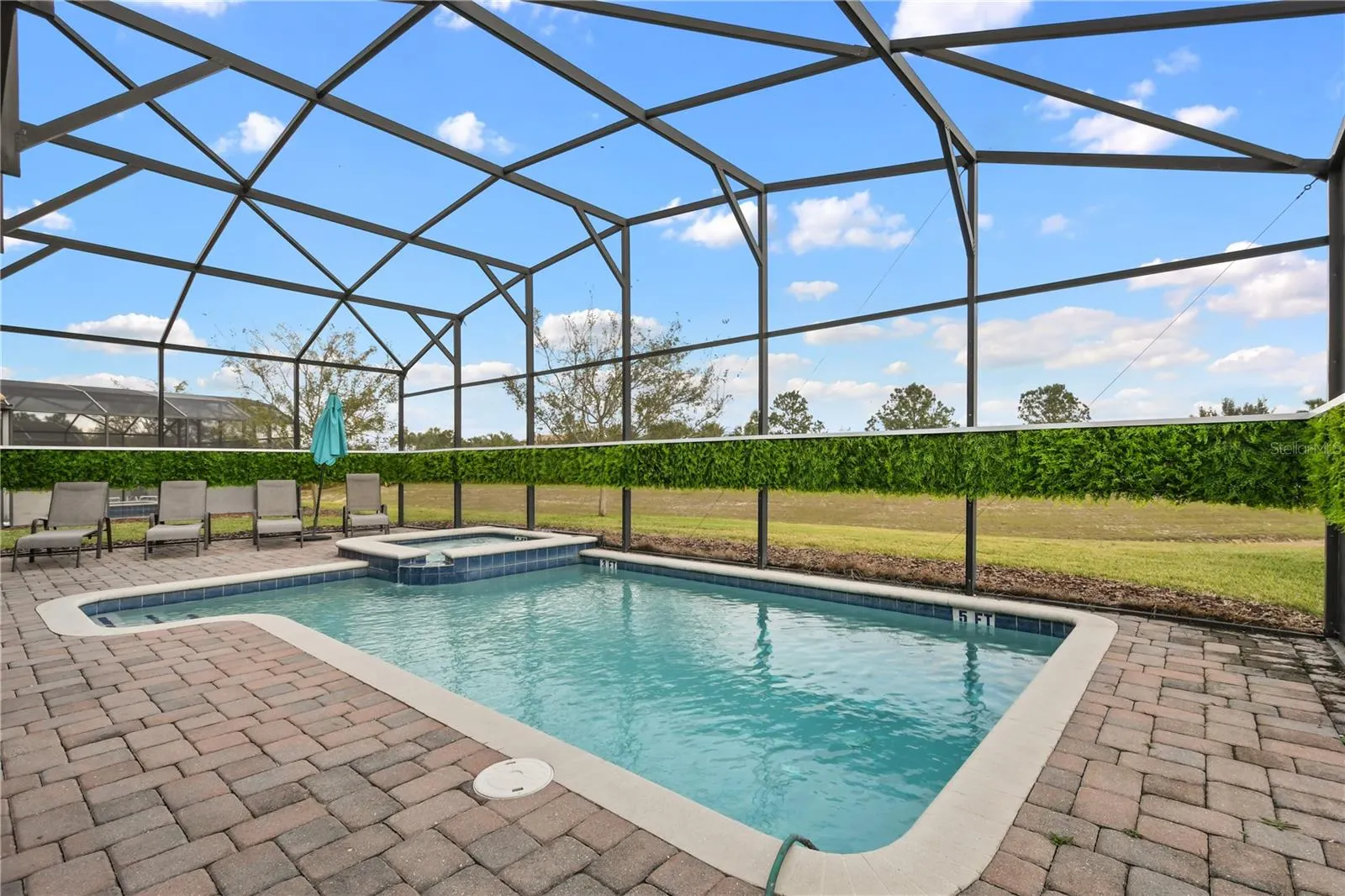 1415 MOON VALLEY DR
