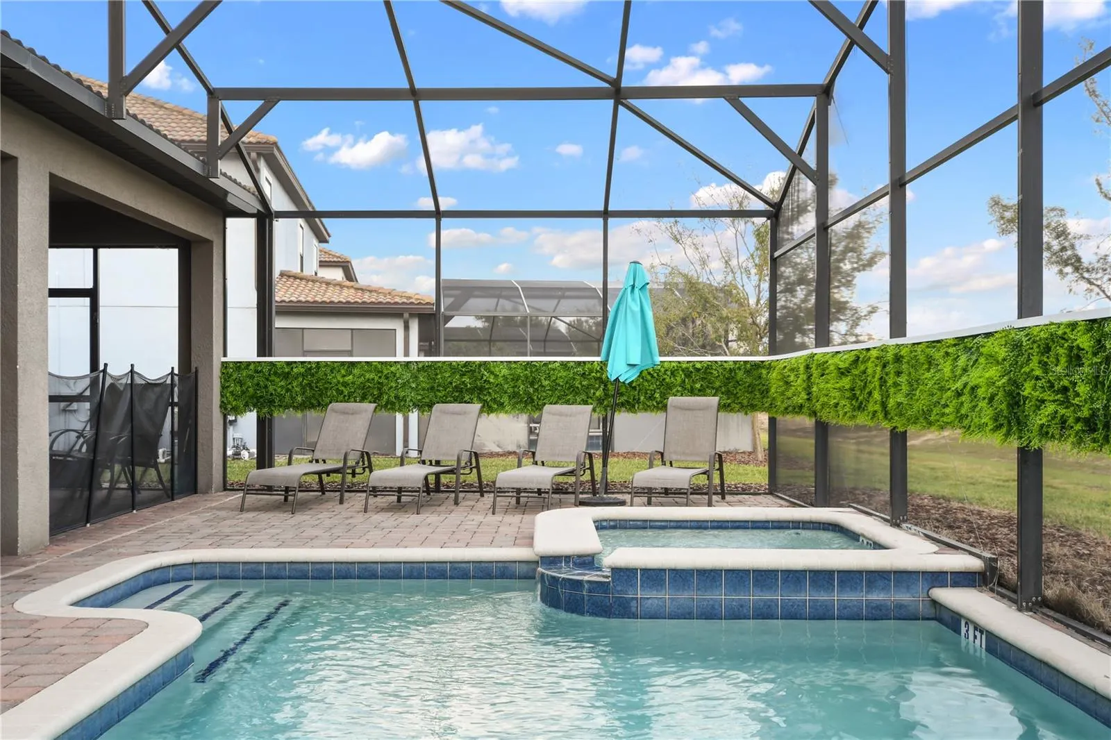 1415 MOON VALLEY DR