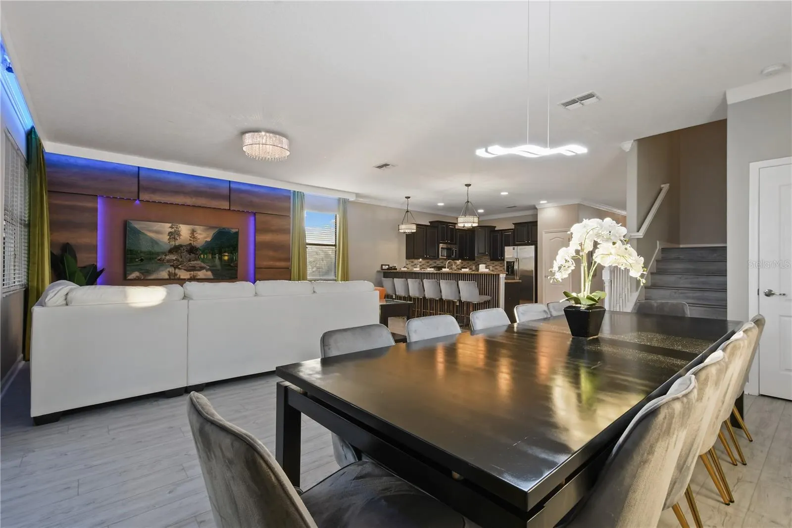 1415 MOON VALLEY DR
