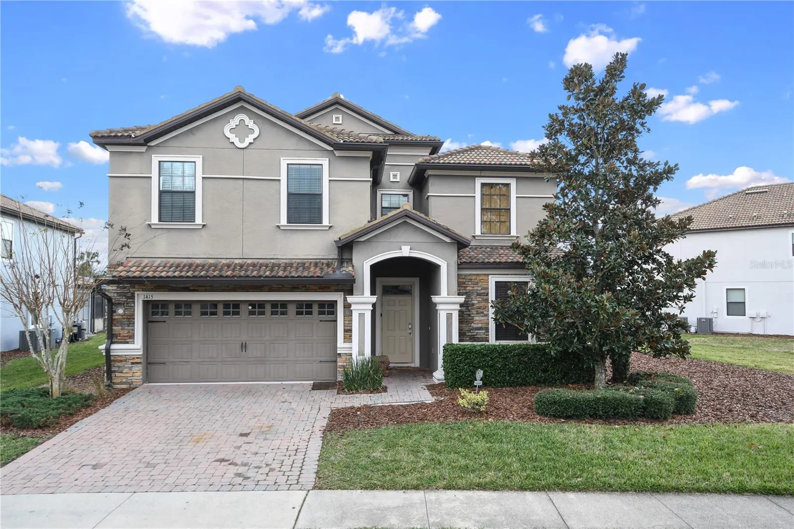1415 MOON VALLEY DR