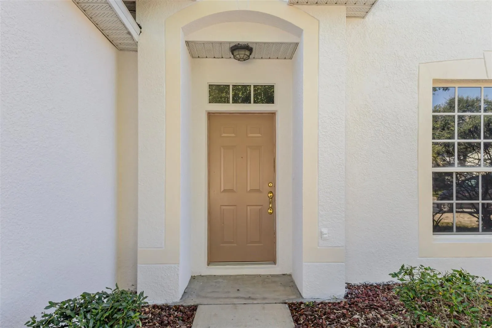 213 KNOLLWOOD DR