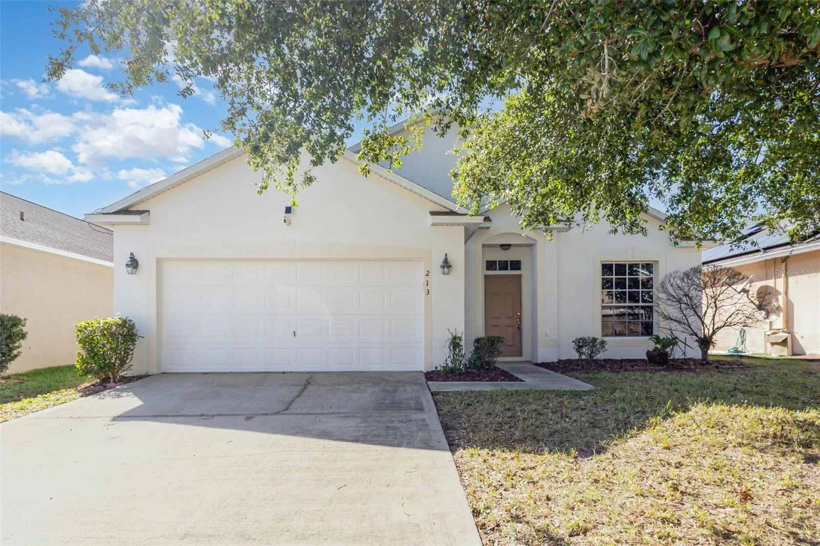 213 KNOLLWOOD DR