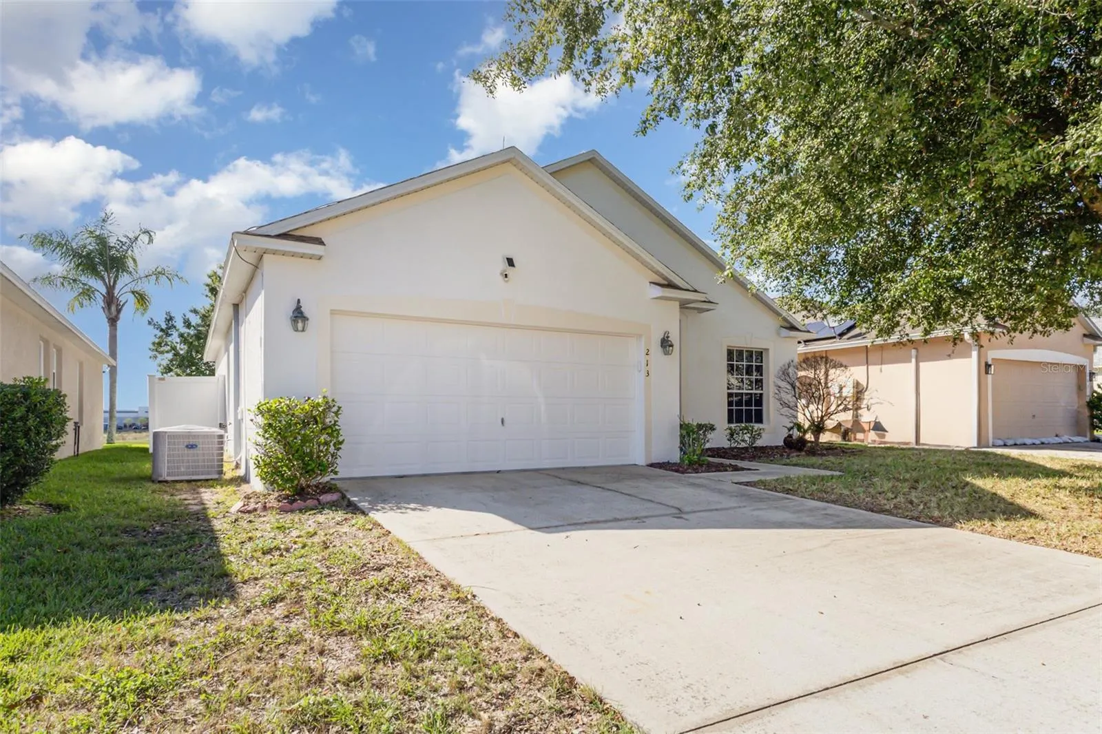 213 KNOLLWOOD DR
