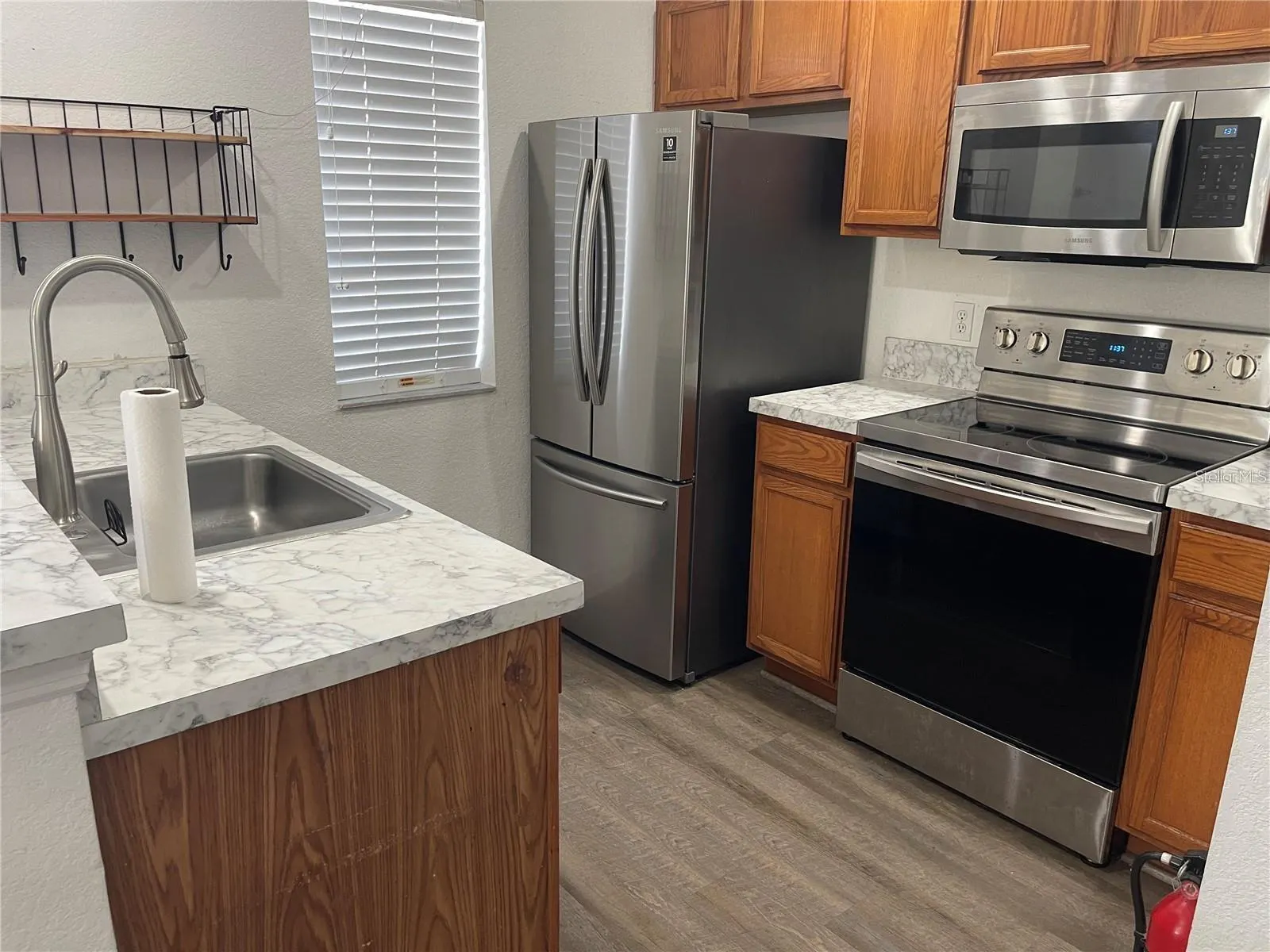 4560 YELLOWGOLD RD E #107, #107