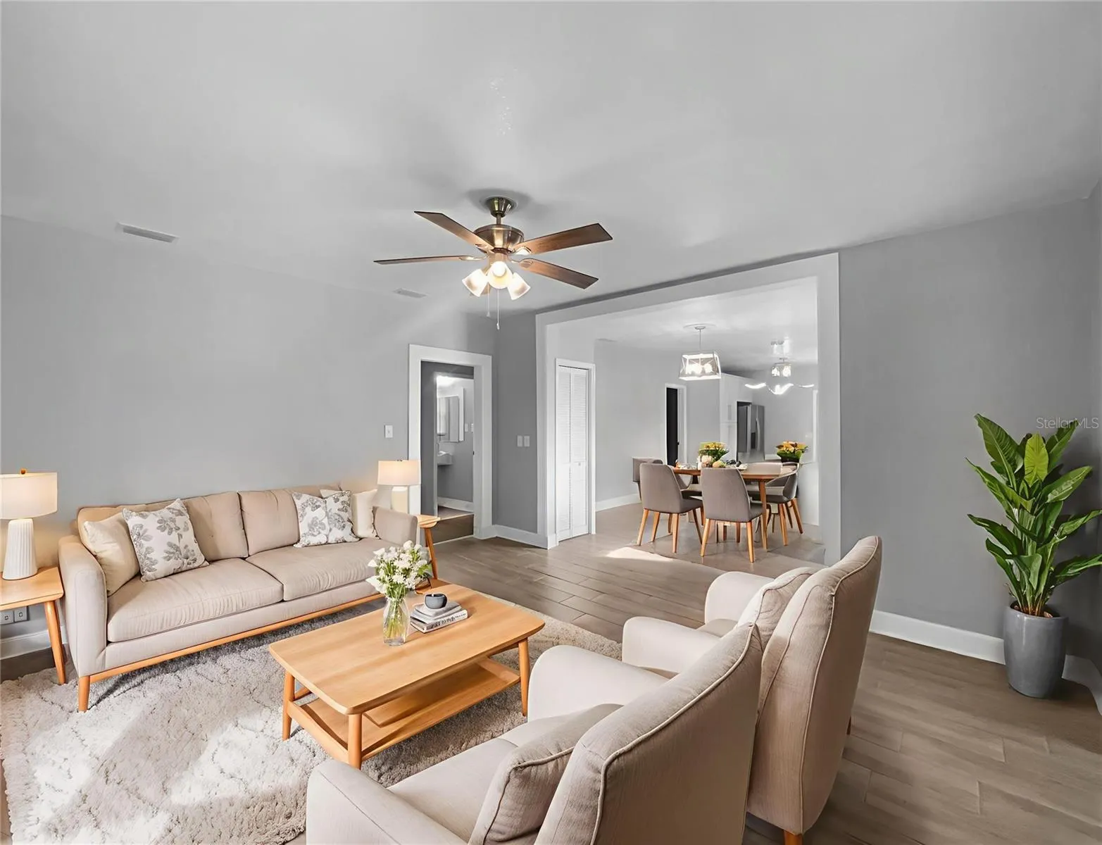 2812 TOM BREWER LN