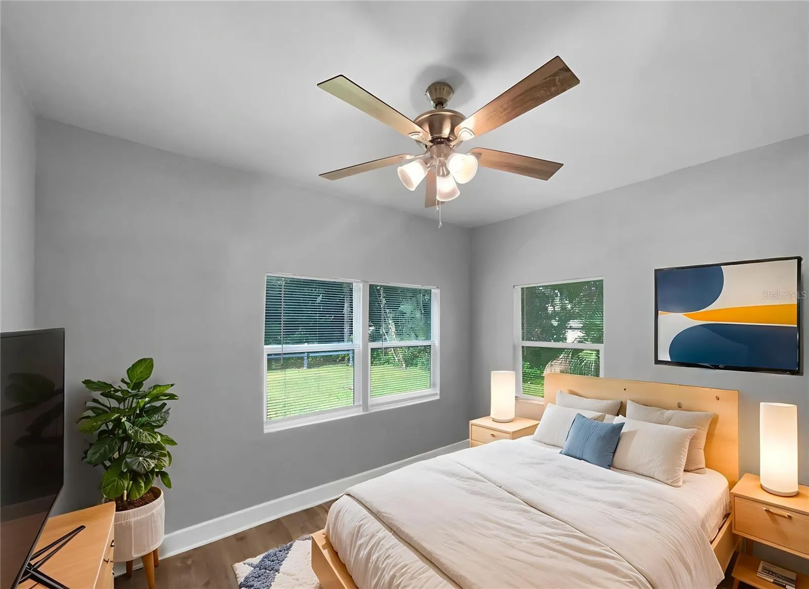 2812 TOM BREWER LN