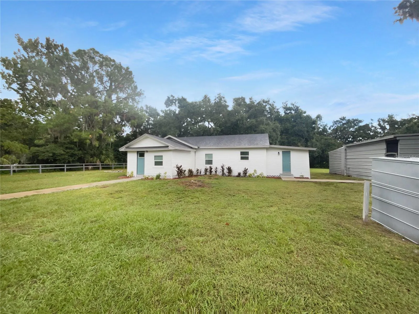 2812 TOM BREWER LN