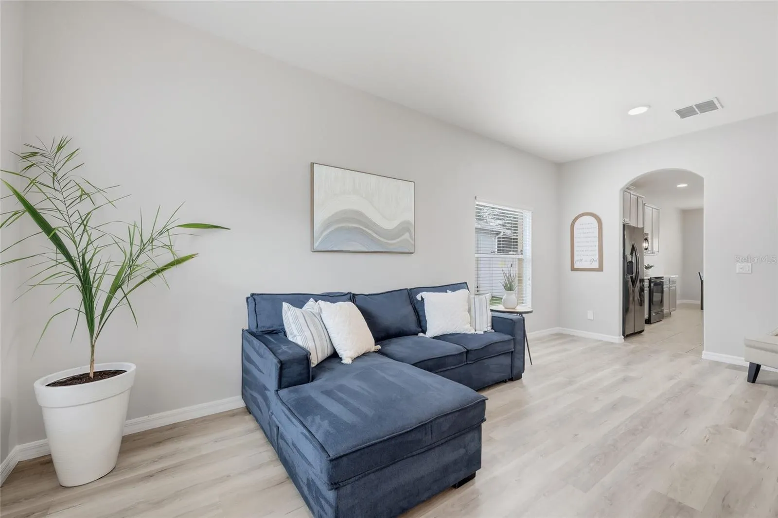 9117 OAK COMMONS WAY