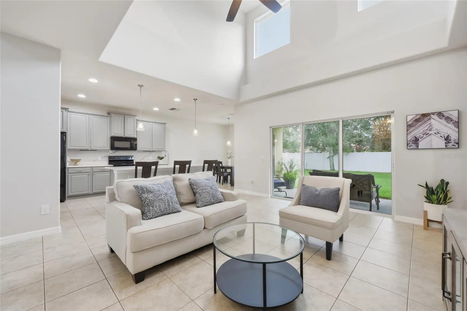 9117 OAK COMMONS WAY