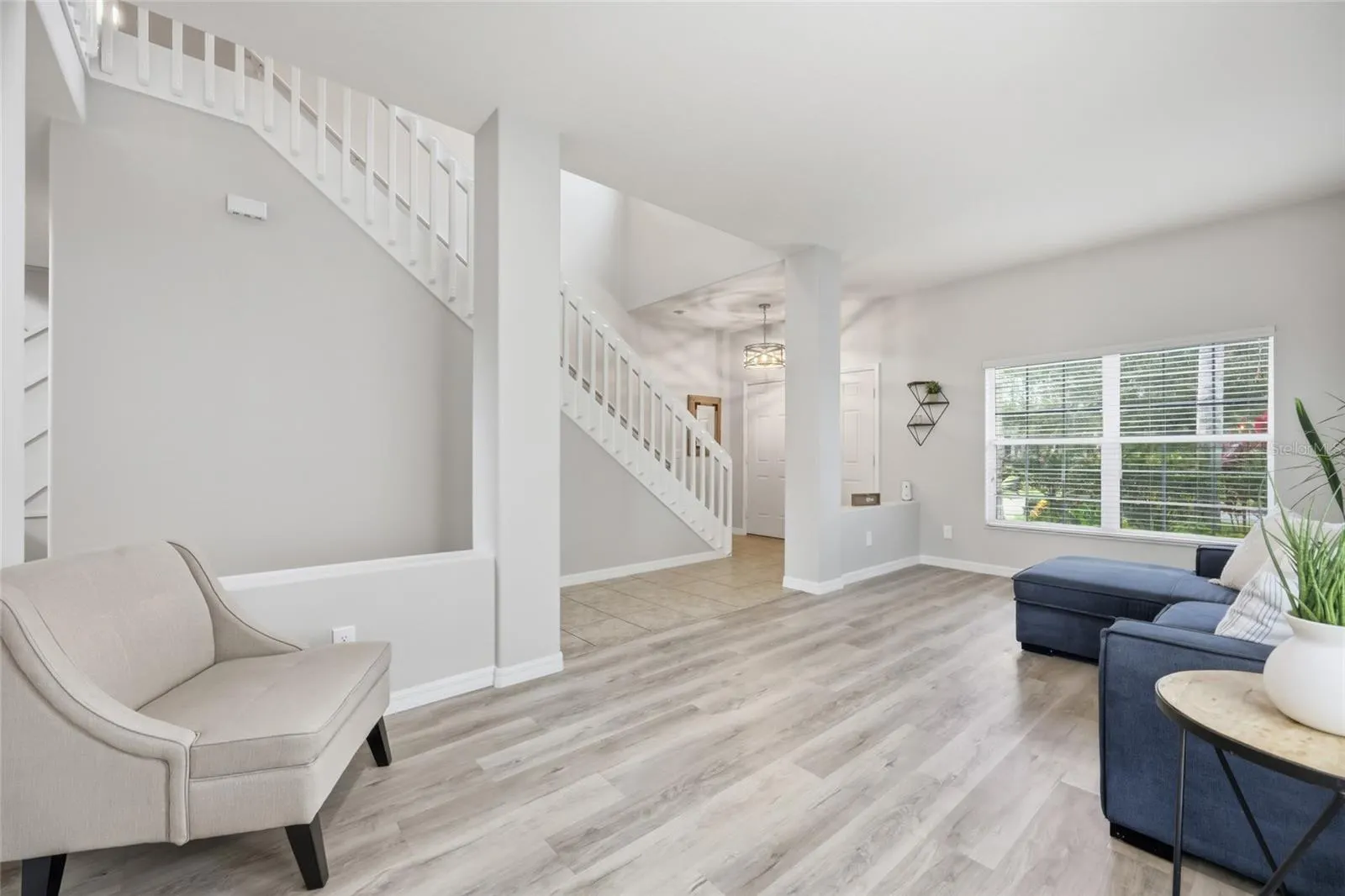 9117 OAK COMMONS WAY