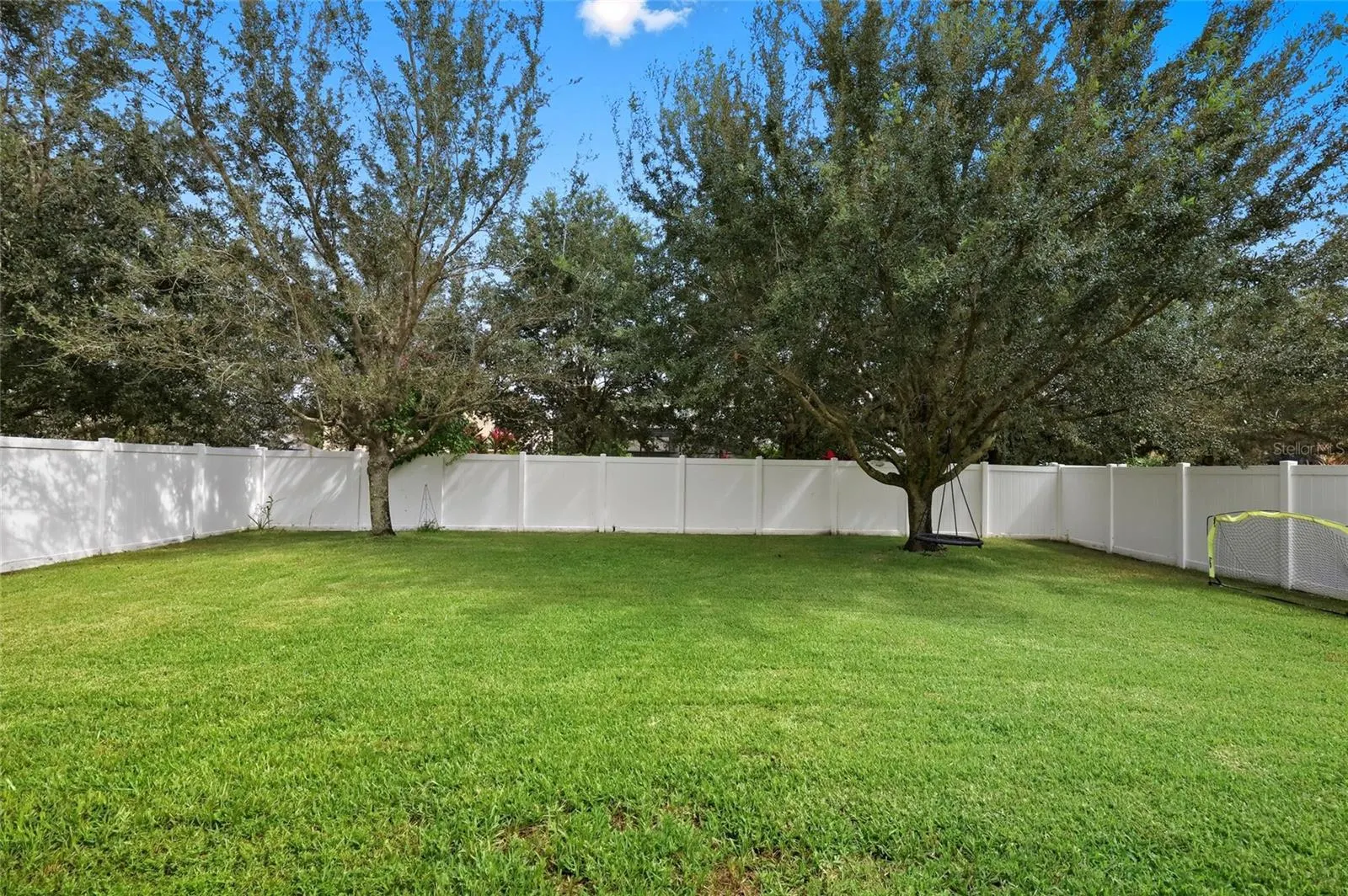 9117 OAK COMMONS WAY