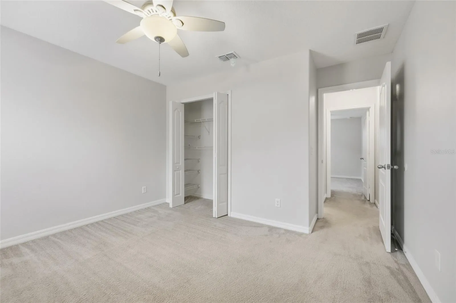 9117 OAK COMMONS WAY