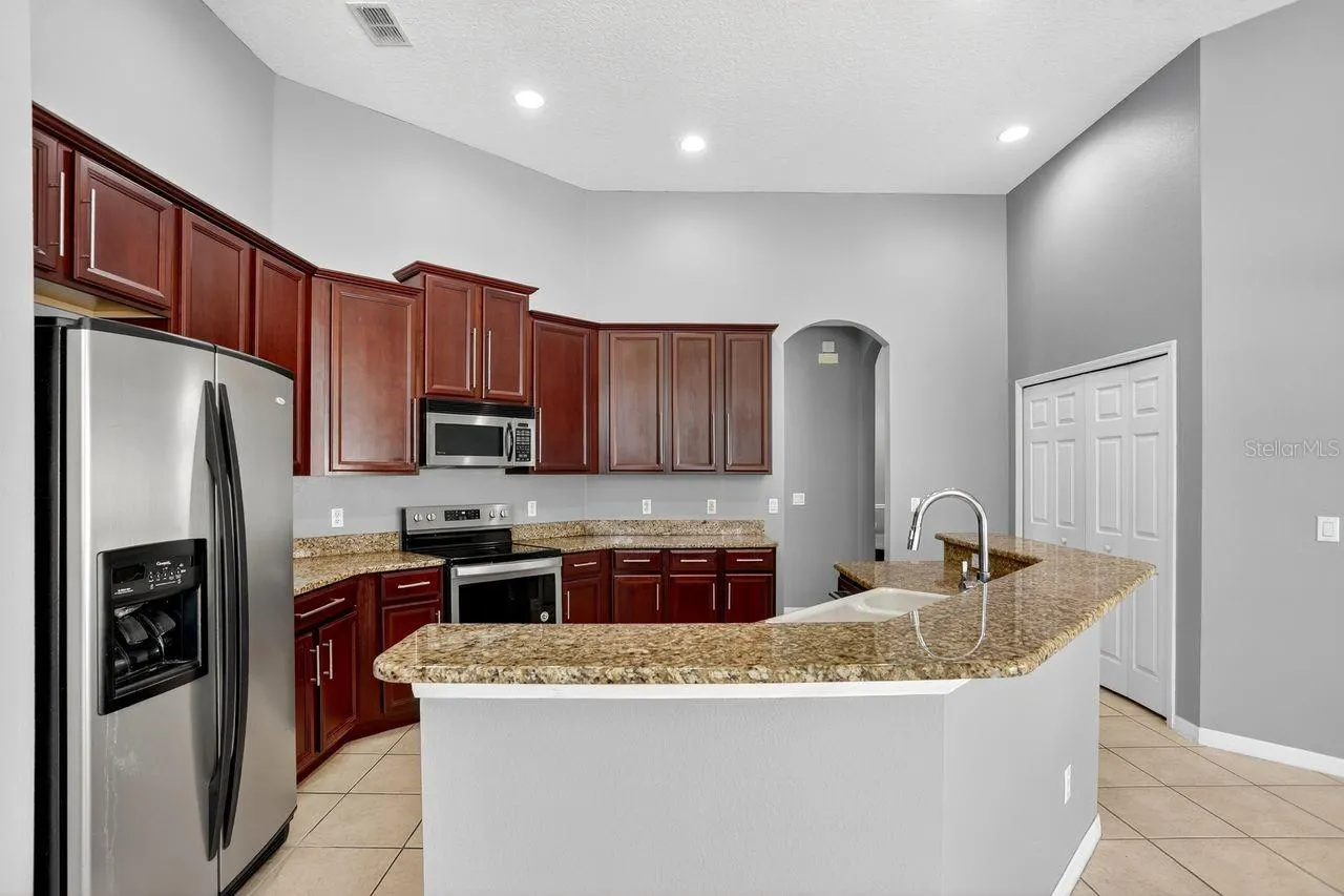 13021 ISLAMORADA DR