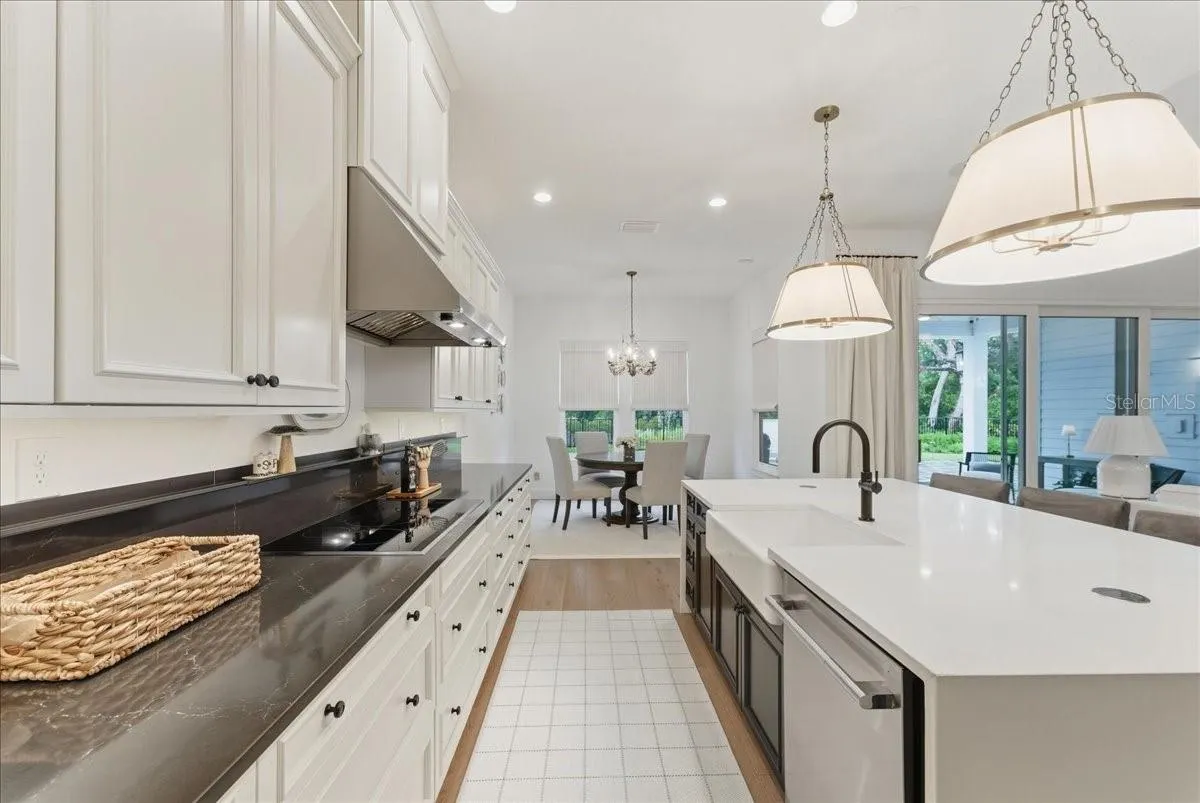 3122 VANGUARD CT