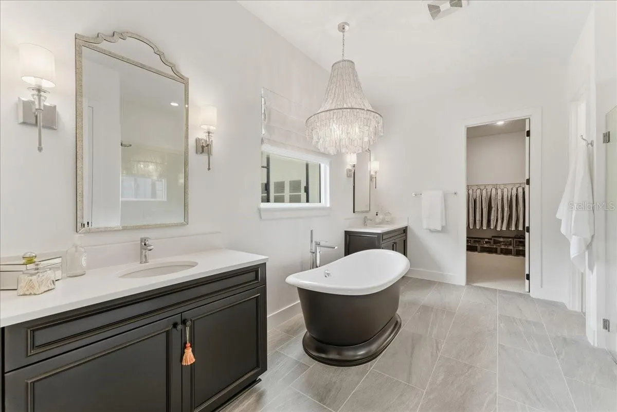 3122 VANGUARD CT