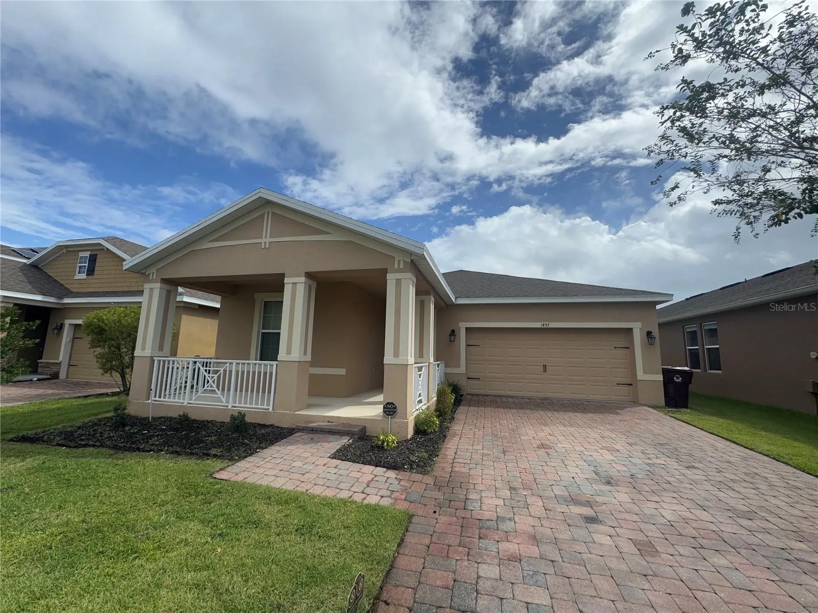 1497 SOFTSHELL ST