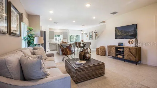 3749 ACADEMIA AVE
