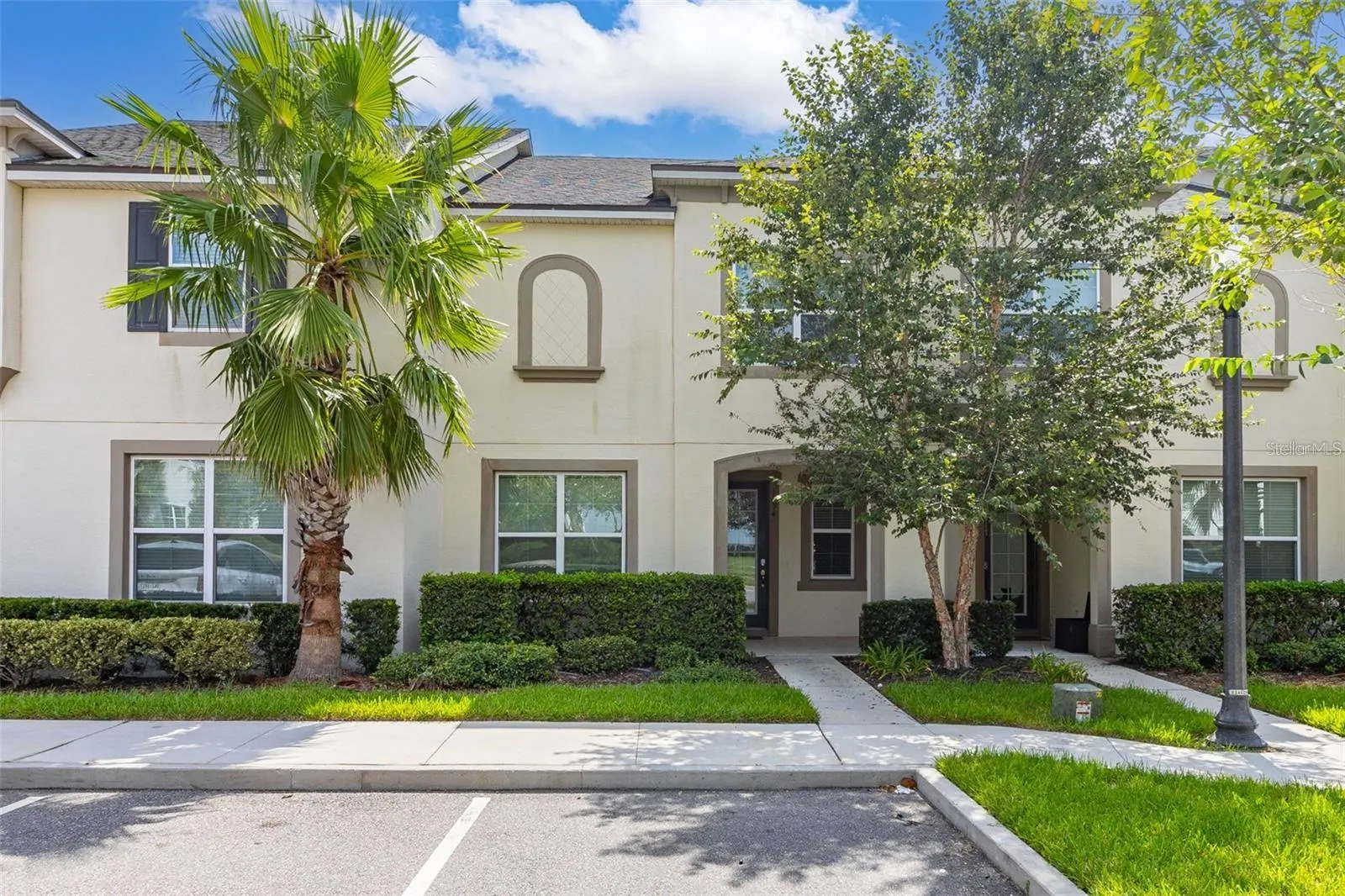 1594 CAREY PALM CIR