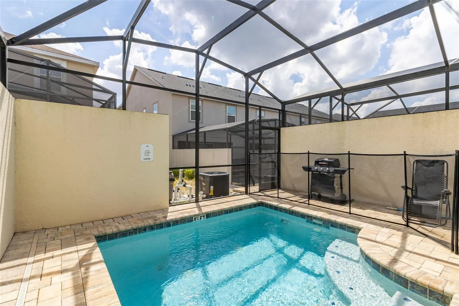 1594 CAREY PALM CIR