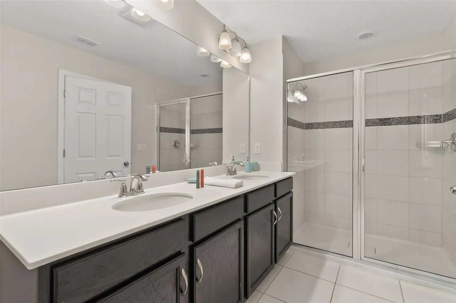1594 CAREY PALM CIR