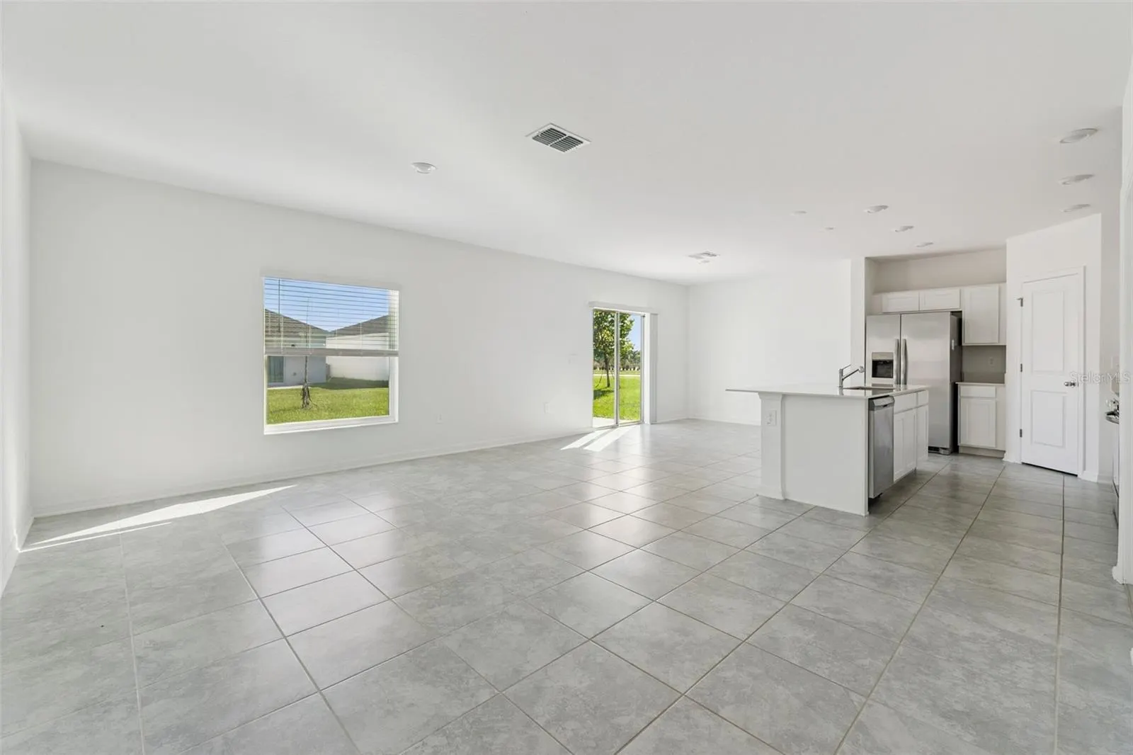 1409 AUSTIN ST
