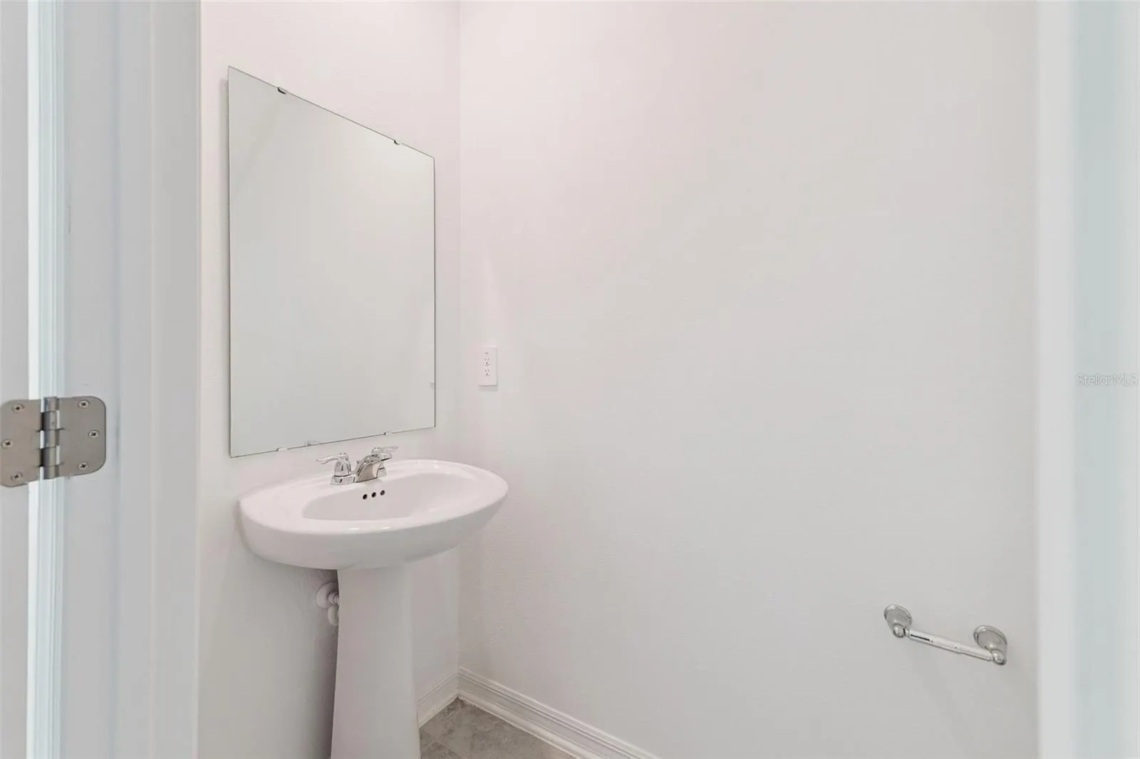 1409 AUSTIN ST