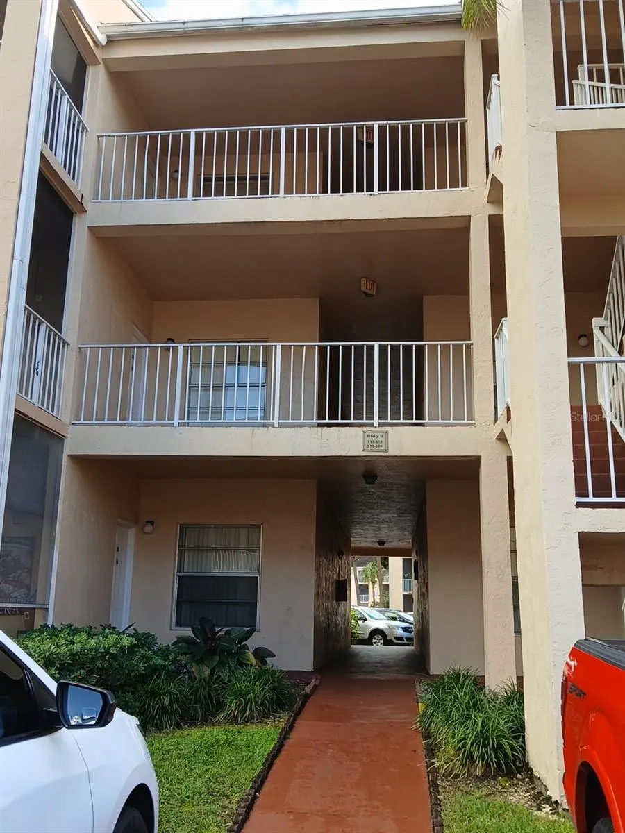 15300 SW 106TH TER #520, #520