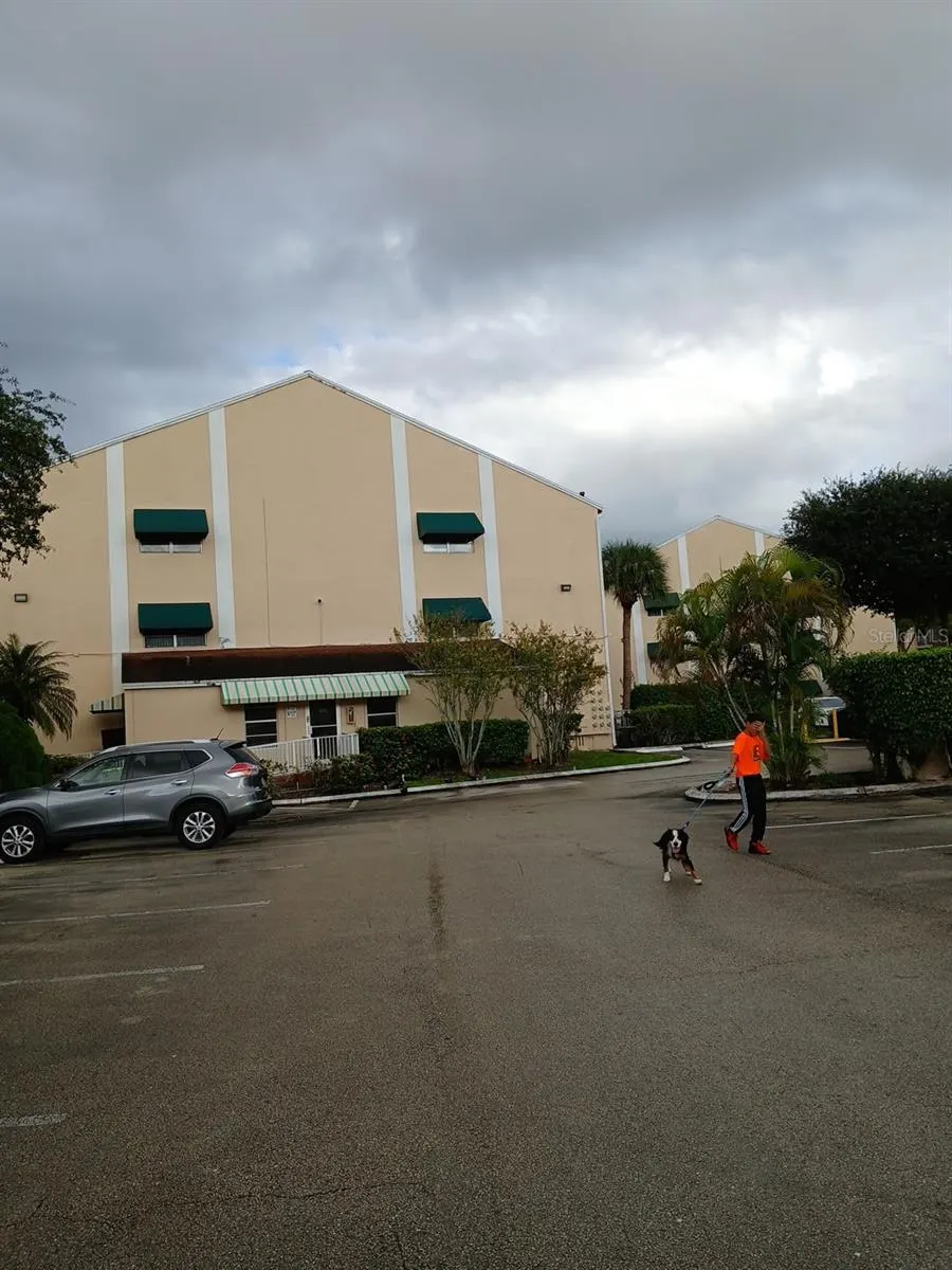 15300 SW 106TH TER #520, #520