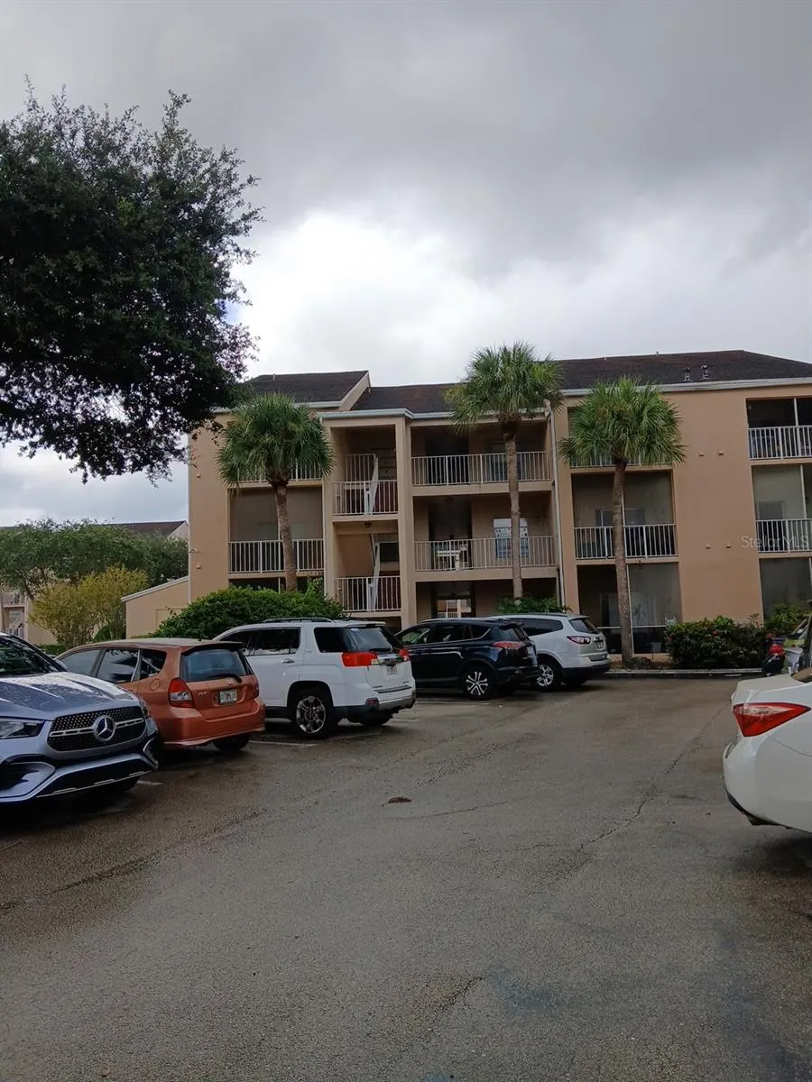 15300 SW 106TH TER #520, #520