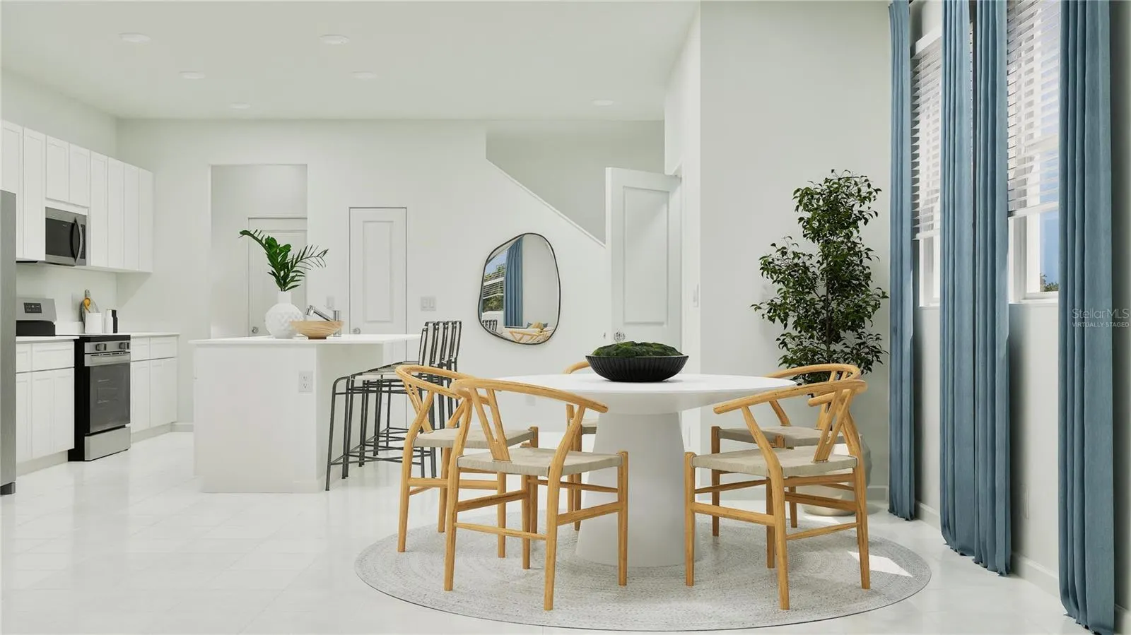 307 SOL VISTA DR