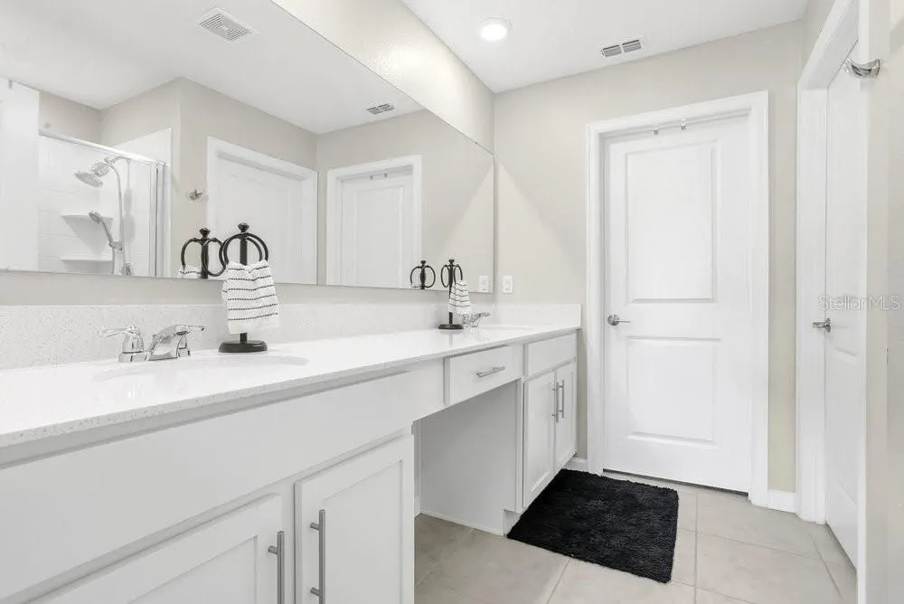 4394 SUNNY CREEK PL