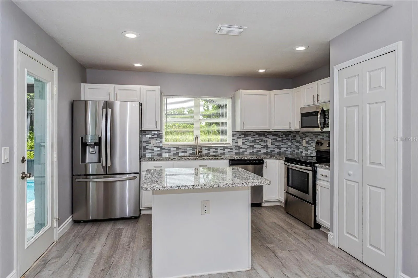 2909 SUMMER WINDS CIR