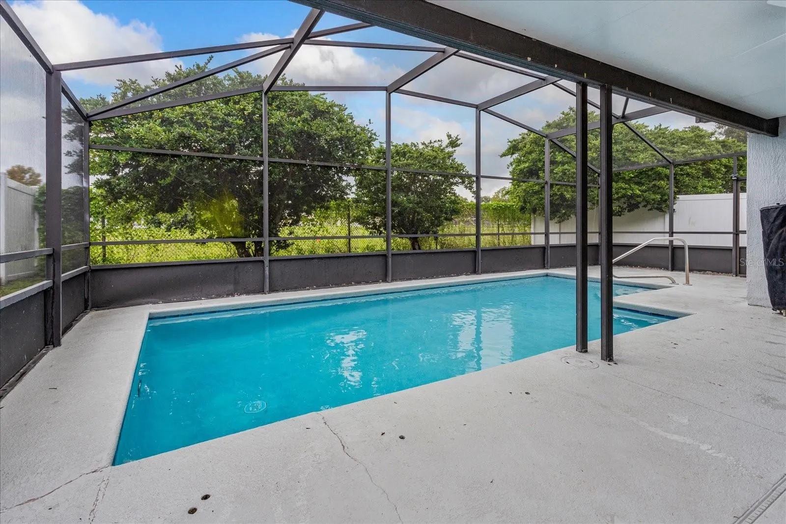 2909 SUMMER WINDS CIR