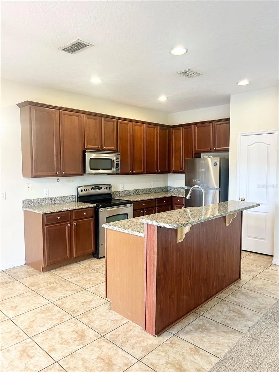 3807 WOOD THRUSH DR