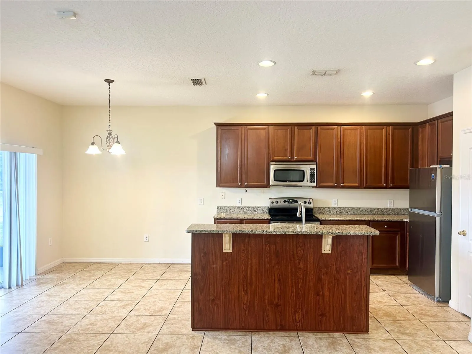 3807 WOOD THRUSH DR