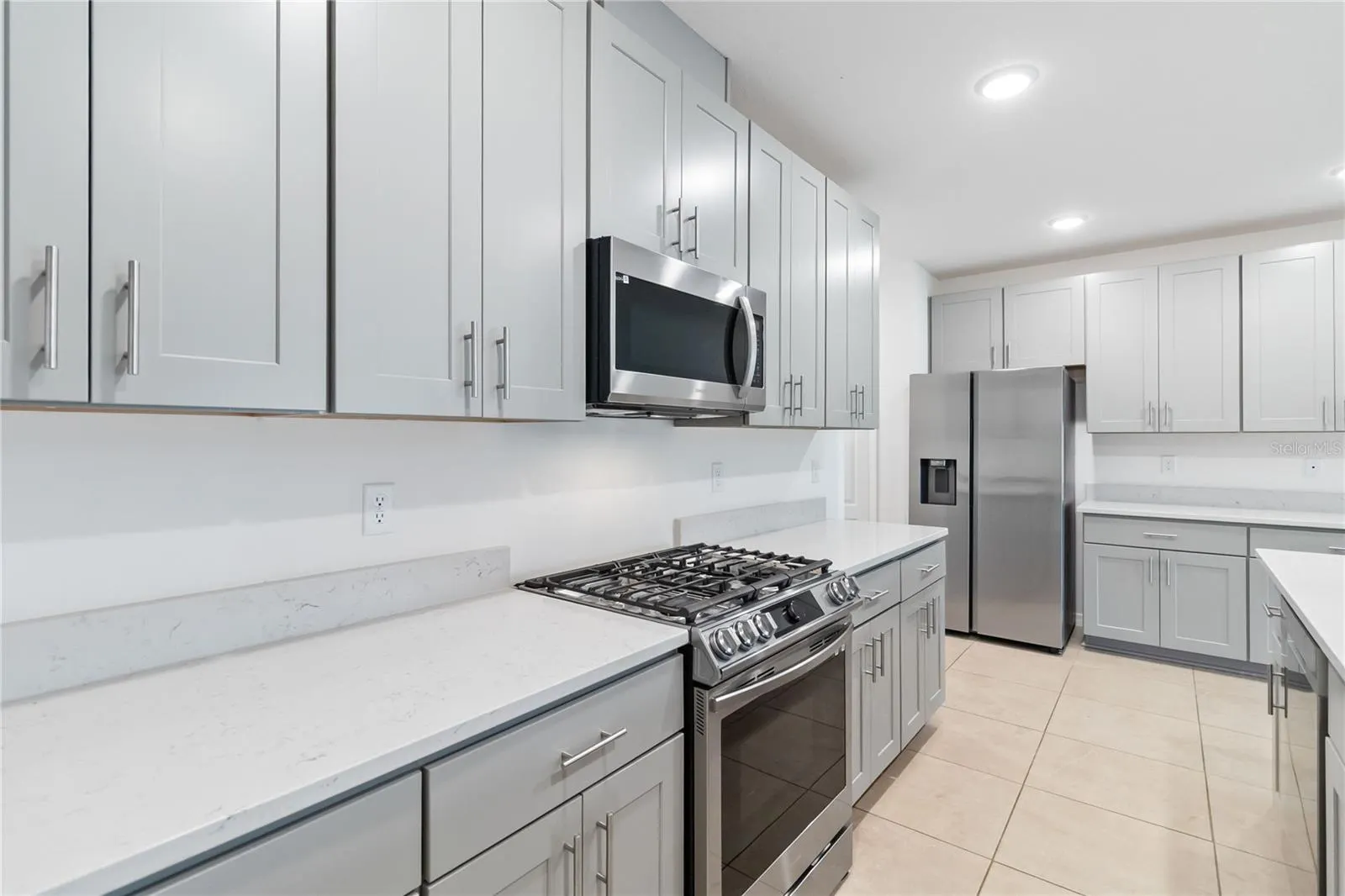 1166 OAK BLUFF DR