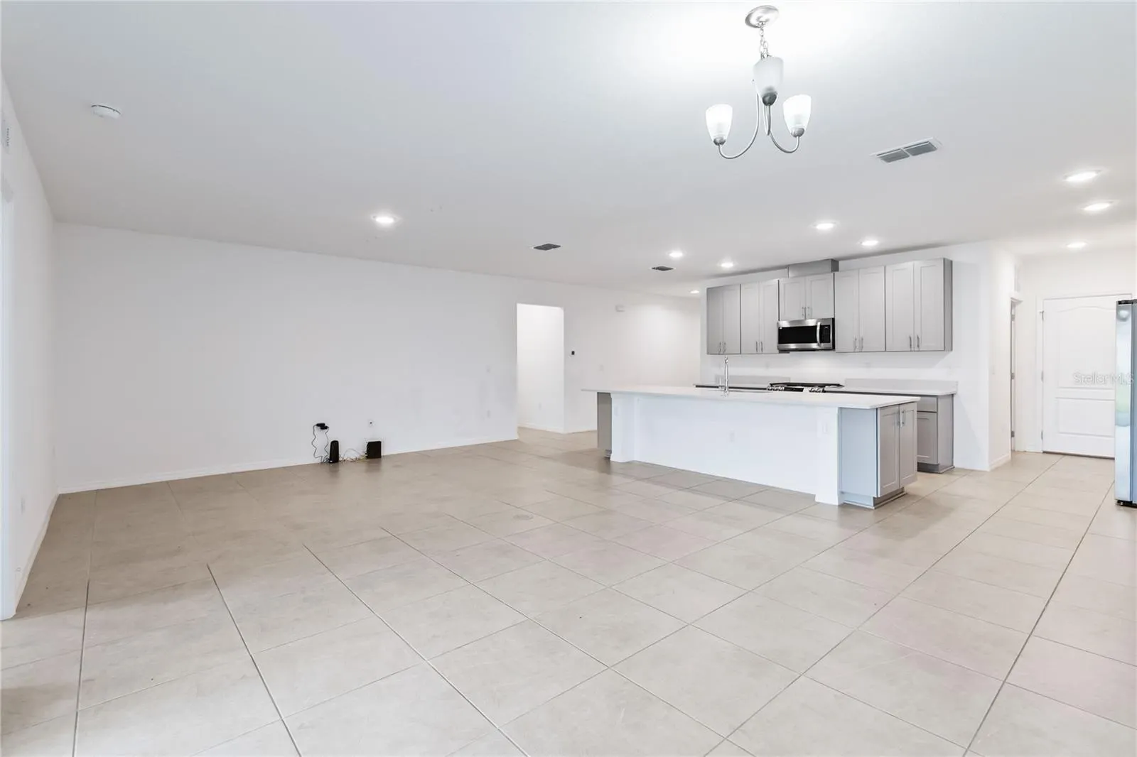 1166 OAK BLUFF DR