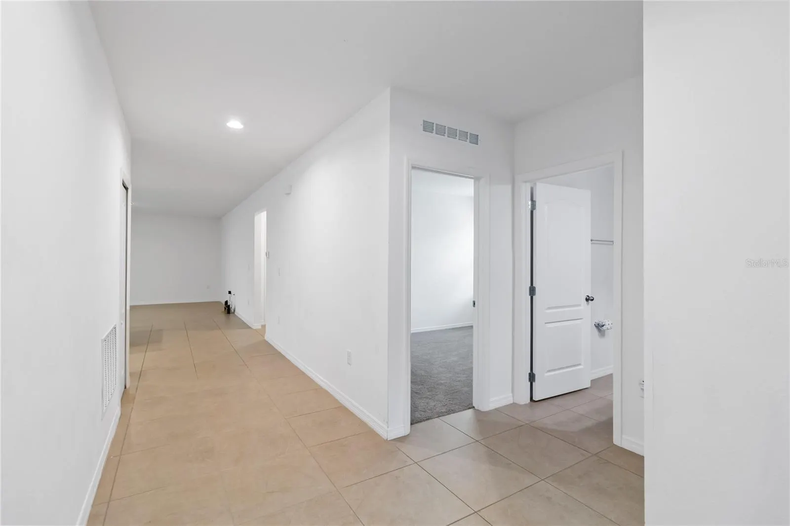 1166 OAK BLUFF DR