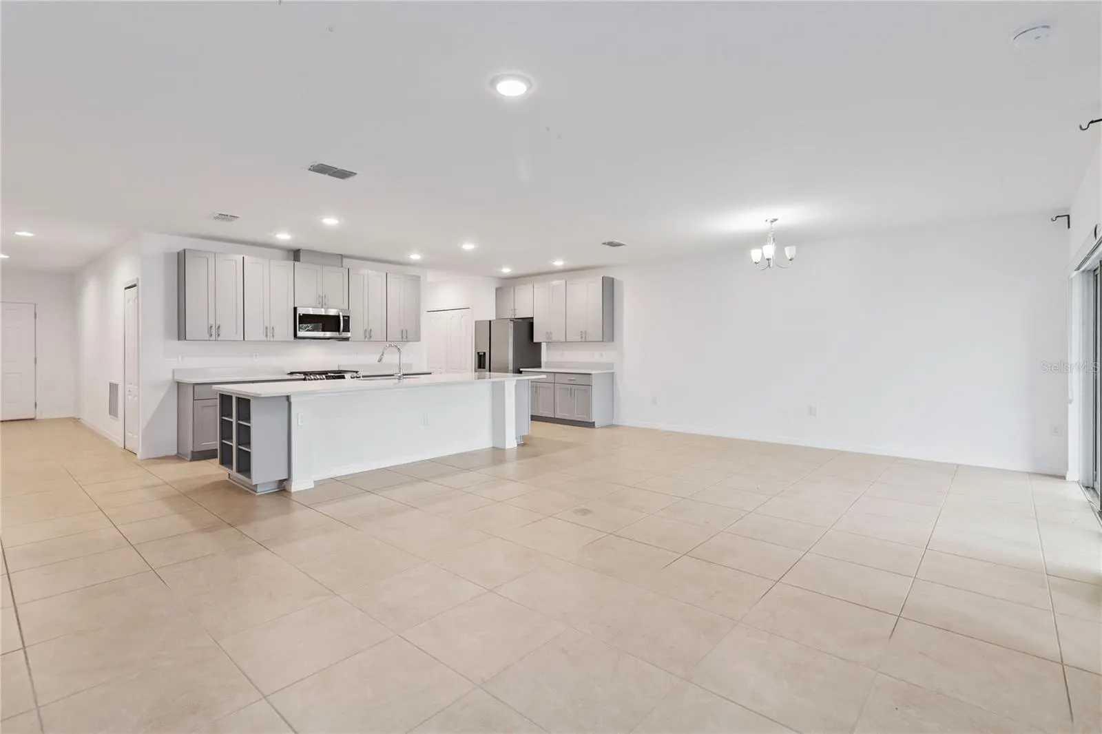 1166 OAK BLUFF DR