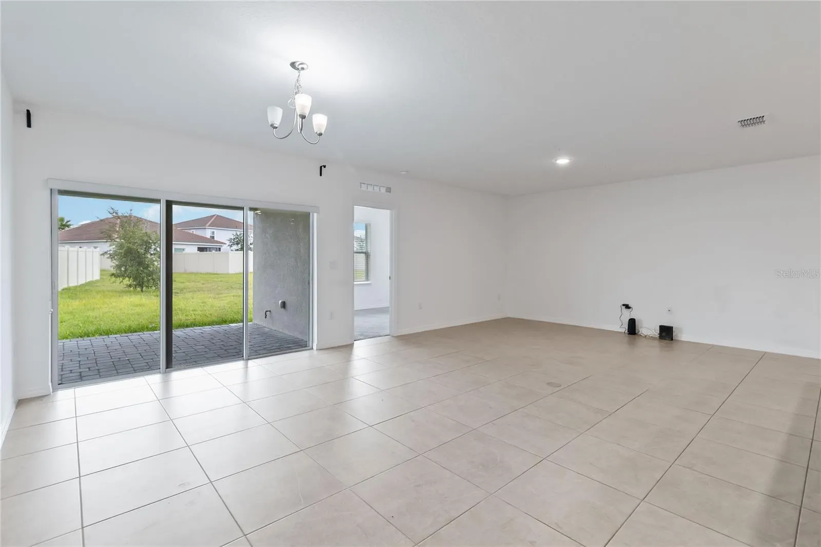 1166 OAK BLUFF DR