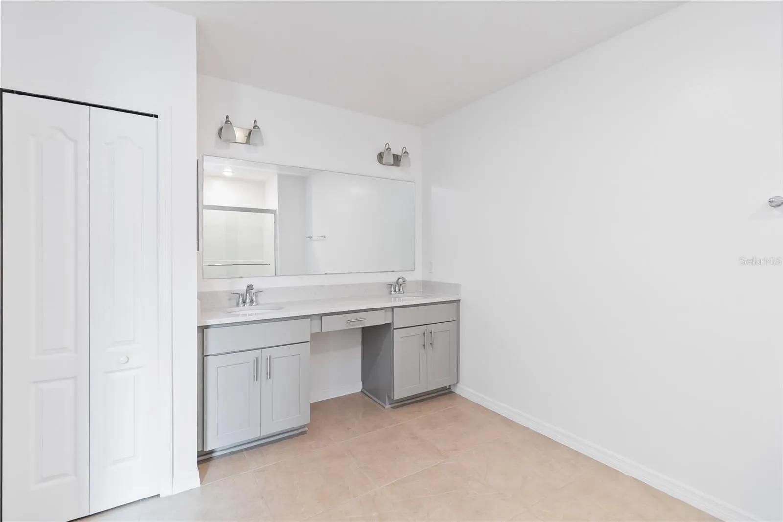 1166 OAK BLUFF DR
