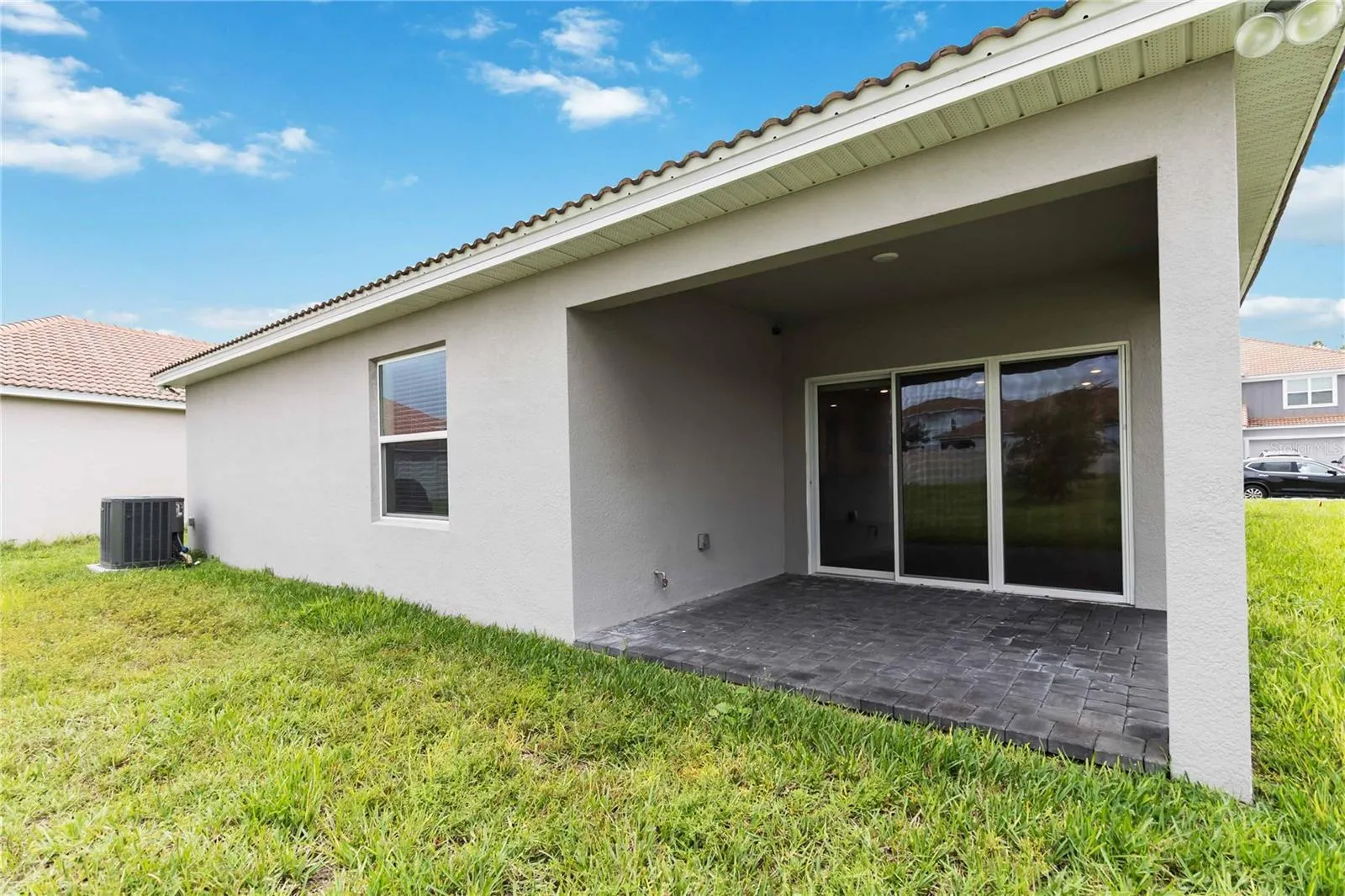 1166 OAK BLUFF DR